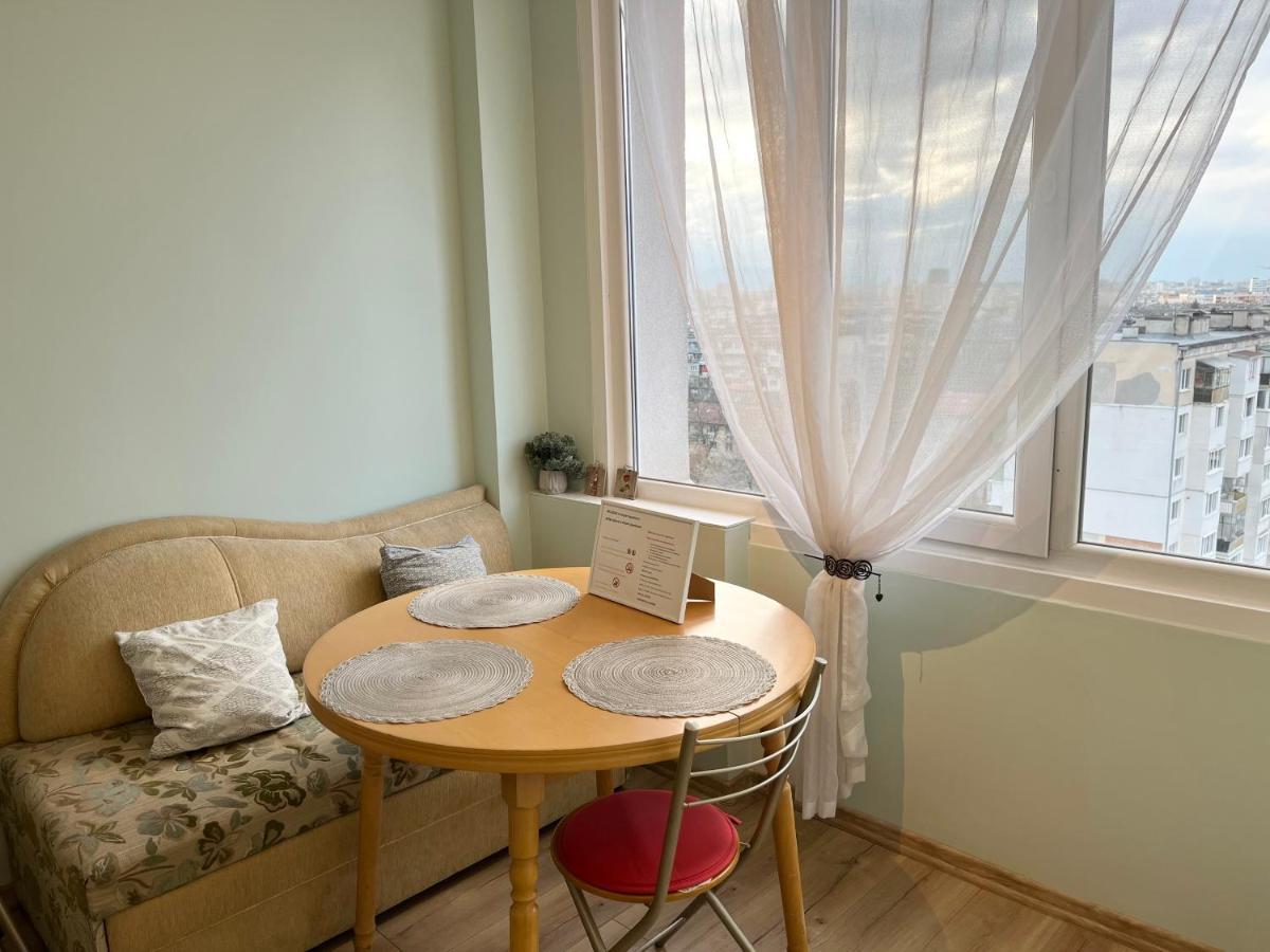 Apartment Airport