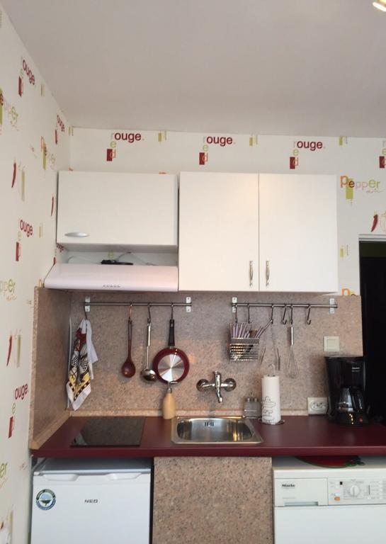 Airport Apartament *